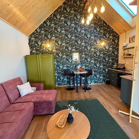 A Ficak Apartmán *